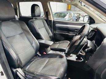 Mitsubishi Outlander 2.0h 12kWh GX3h CVT 4WD Euro 5 (s/s) 5dr