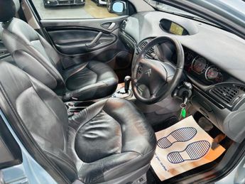 Citroen C5 2.0i 16V Exclusive 5dr