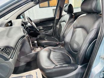 Citroen C5 2.0i 16V Exclusive 5dr