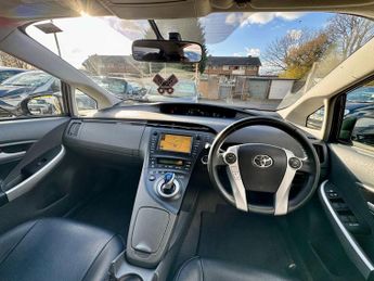 Toyota Prius 1.8 VVT-h T Spirit 10th Anniversary CVT Euro 5 (s/s) 5dr