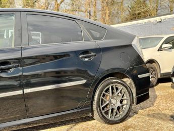 Toyota Prius 1.8 VVT-h T Spirit 10th Anniversary CVT Euro 5 (s/s) 5dr