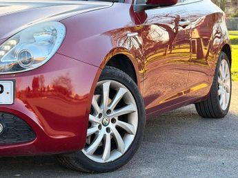 Alfa Romeo Giulietta 1.4 TB MultiAir Lusso TCT Euro 5 (s/s) 5dr