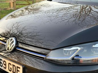 Volkswagen e-Golf 35.8kWh e-Golf Auto 5dr