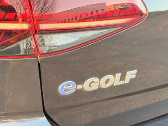 Volkswagen e-Golf 35.8kWh e-Golf Auto 5dr