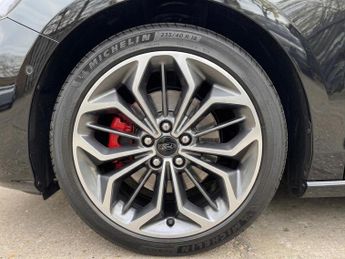 Ford Focus 1.5 EcoBlue ST-Line Vignale Auto Euro 6 (s/s) 5dr