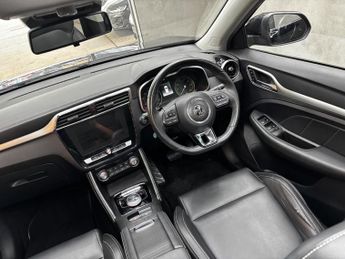 MG MG ZS 44.5kWh Exclusive Auto 5dr