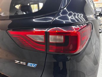 MG MG ZS 44.5kWh Exclusive Auto 5dr