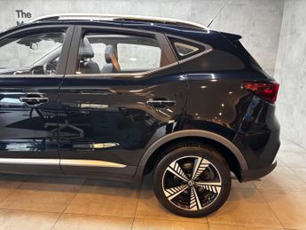 MG MG ZS 44.5kWh Exclusive Auto 5dr