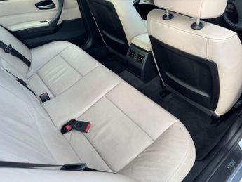 BMW 3 Series 2.0 320d SE Steptronic Euro 5 4dr