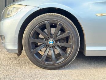 BMW 3 Series 2.0 320d SE Steptronic Euro 5 4dr