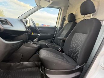 Vauxhall Combo 1.3 CDTi 2000 16v FWD L1 H1 3dr