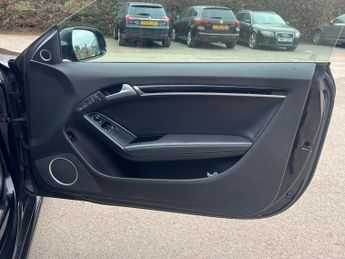 Audi A5 3.0 TDI V6 Black Edition S Tronic quattro Euro 5 (s/s) 2dr