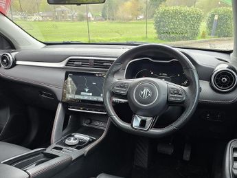 MG MG ZS 51.1kWh Trophy SUV 5dr Electric Auto (176 ps)