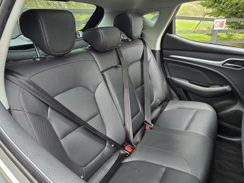 MG MG ZS 51.1kWh Trophy SUV 5dr Electric Auto (176 ps)