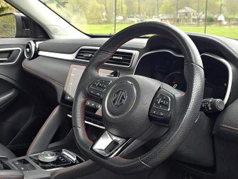 MG MG ZS 51.1kWh Trophy SUV 5dr Electric Auto (176 ps)