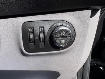 Vauxhall Corsa 1.4i SE Auto Euro 6 5dr