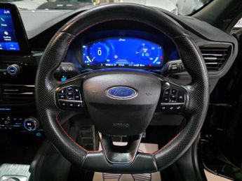 Ford Kuga 2.5 EcoBoost Duratec 14.4kWh ST-Line First Edition CVT Euro 6 (s