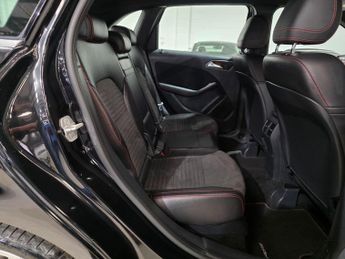 Mercedes-Benz B Class 1.6 B180 AMG Line 7G-DCT Euro 6 (s/s) 5dr