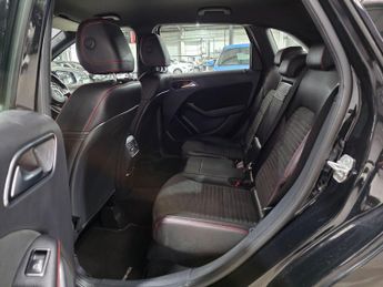 Mercedes-Benz B Class 1.6 B180 AMG Line 7G-DCT Euro 6 (s/s) 5dr