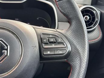 MG MG ZS 72.6kWh Trophy Connect Long Range Auto 5dr