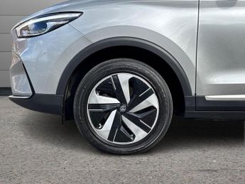 MG MG ZS 72.6kWh Trophy Connect Long Range Auto 5dr