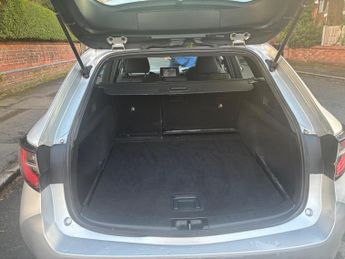 Toyota Corolla 1.8 VVT-h Icon Touring Sports CVT Euro 6 (s/s) 5dr