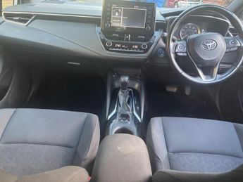 Toyota Corolla 1.8 VVT-h Icon Touring Sports CVT Euro 6 (s/s) 5dr