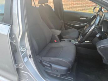 Toyota Corolla 1.8 VVT-h Icon Touring Sports CVT Euro 6 (s/s) 5dr