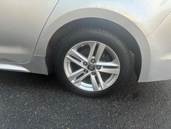 Toyota Corolla 1.8 VVT-h Icon Touring Sports CVT Euro 6 (s/s) 5dr