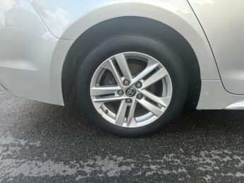 Toyota Corolla 1.8 VVT-h Icon Touring Sports CVT Euro 6 (s/s) 5dr