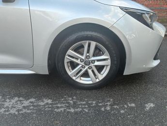 Toyota Corolla 1.8 VVT-h Icon Touring Sports CVT Euro 6 (s/s) 5dr