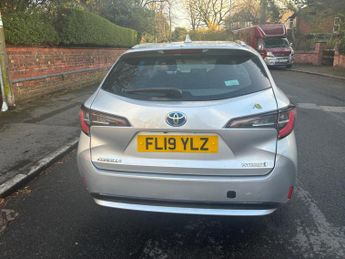 Toyota Corolla 1.8 VVT-h Icon Touring Sports CVT Euro 6 (s/s) 5dr