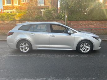 Toyota Corolla 1.8 VVT-h Icon Touring Sports CVT Euro 6 (s/s) 5dr