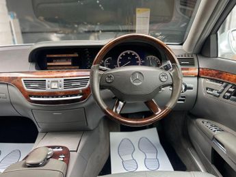 Mercedes-Benz S Class 3.0 S320 CDI V6 G-Tronic Euro 4 4dr