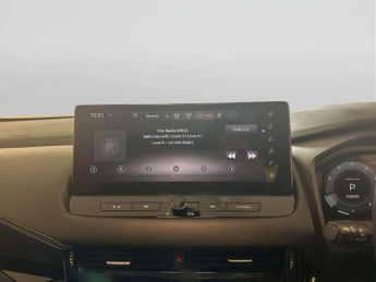 Nissan Qashqai 1.3 DIG-T MHEV N-Connecta SUV 5dr Petrol Hybrid XTRON Euro 6 (s/