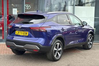 Nissan Qashqai 1.3 DIG-T (158ps) N-Connecta [Glass Roof]