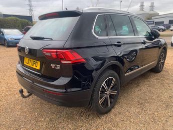 Volkswagen Tiguan 2.0 TDI BlueMotion Tech SE Navigation DSG 4Motion Euro 6 (s/s) 5