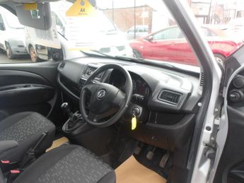 Vauxhall Combo 1.3 CDTi 2000 16v Sportive FWD L1 H1 3dr