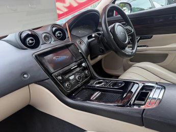 Jaguar XJ 3.0d V6 Portfolio Auto Euro 5 (s/s) 4dr