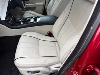 Jaguar XJ 3.0d V6 Portfolio Auto Euro 5 (s/s) 4dr