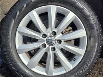 Volkswagen Tiguan 2.0 TDI BlueMotion Tech Match SUV 5dr Diesel DSG 4WD Euro 5 (s/s