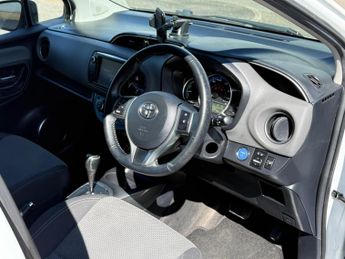 Toyota Yaris 1.5 VVT-h Icon E-CVT Euro 6 5dr