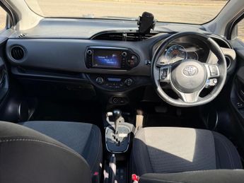 Toyota Yaris 1.5 VVT-h Icon E-CVT Euro 6 5dr