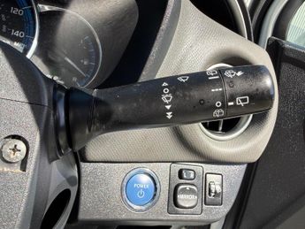 Toyota Yaris 1.5 VVT-h Icon E-CVT Euro 6 5dr