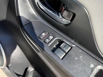 Toyota Yaris 1.5 VVT-h Icon E-CVT Euro 6 5dr