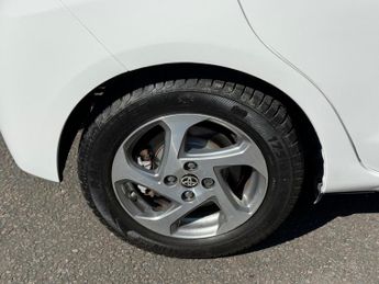 Toyota Yaris 1.5 VVT-h Icon E-CVT Euro 6 5dr