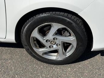 Toyota Yaris 1.5 VVT-h Icon E-CVT Euro 6 5dr