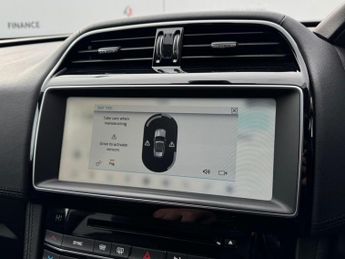 Jaguar F-PACE 2.0 D180 Portfolio Auto AWD Euro 6 (s/s) 5dr