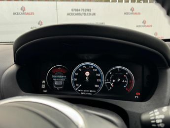 Jaguar F-PACE 2.0 D180 Portfolio Auto AWD Euro 6 (s/s) 5dr