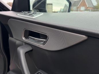 Jaguar F-PACE 2.0 D180 Portfolio Auto AWD Euro 6 (s/s) 5dr